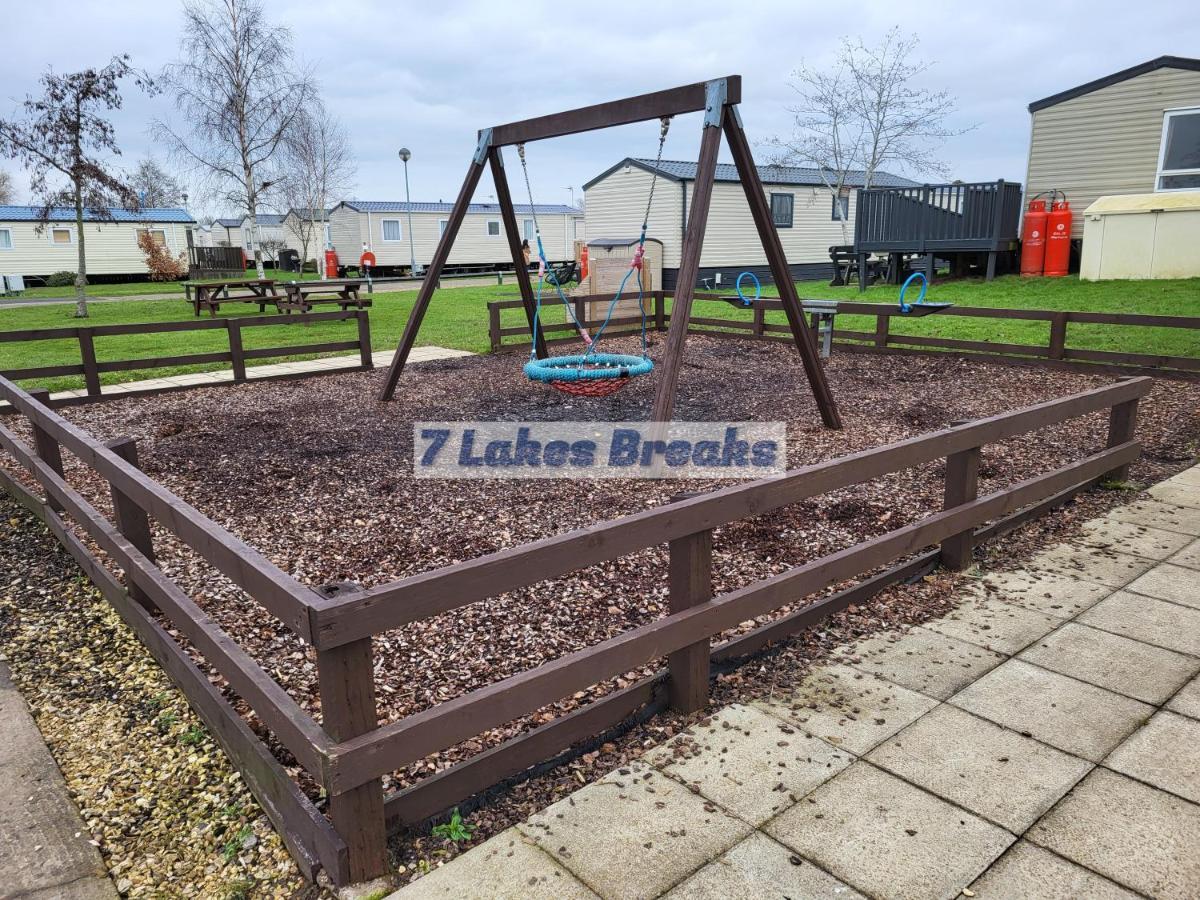 7 Lakes Breaks At 7 Lakes Country Park Crowle  Екстер'єр фото