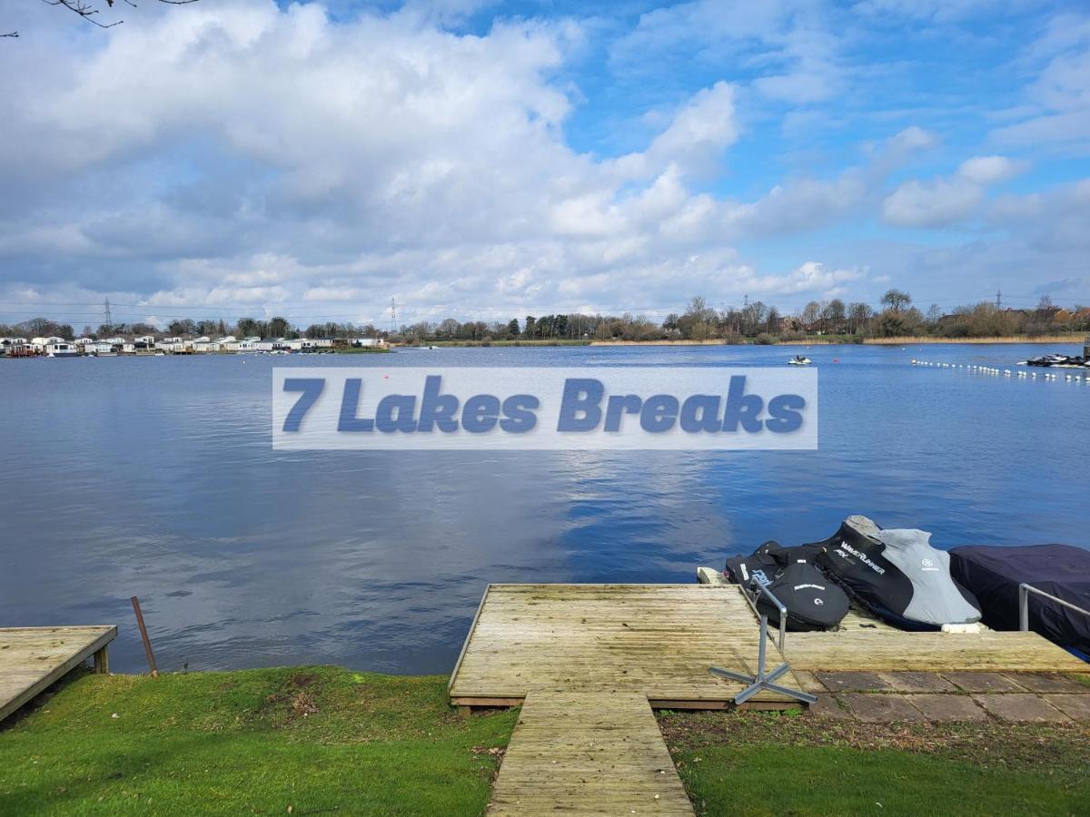 7 Lakes Breaks At 7 Lakes Country Park Crowle  Екстер'єр фото