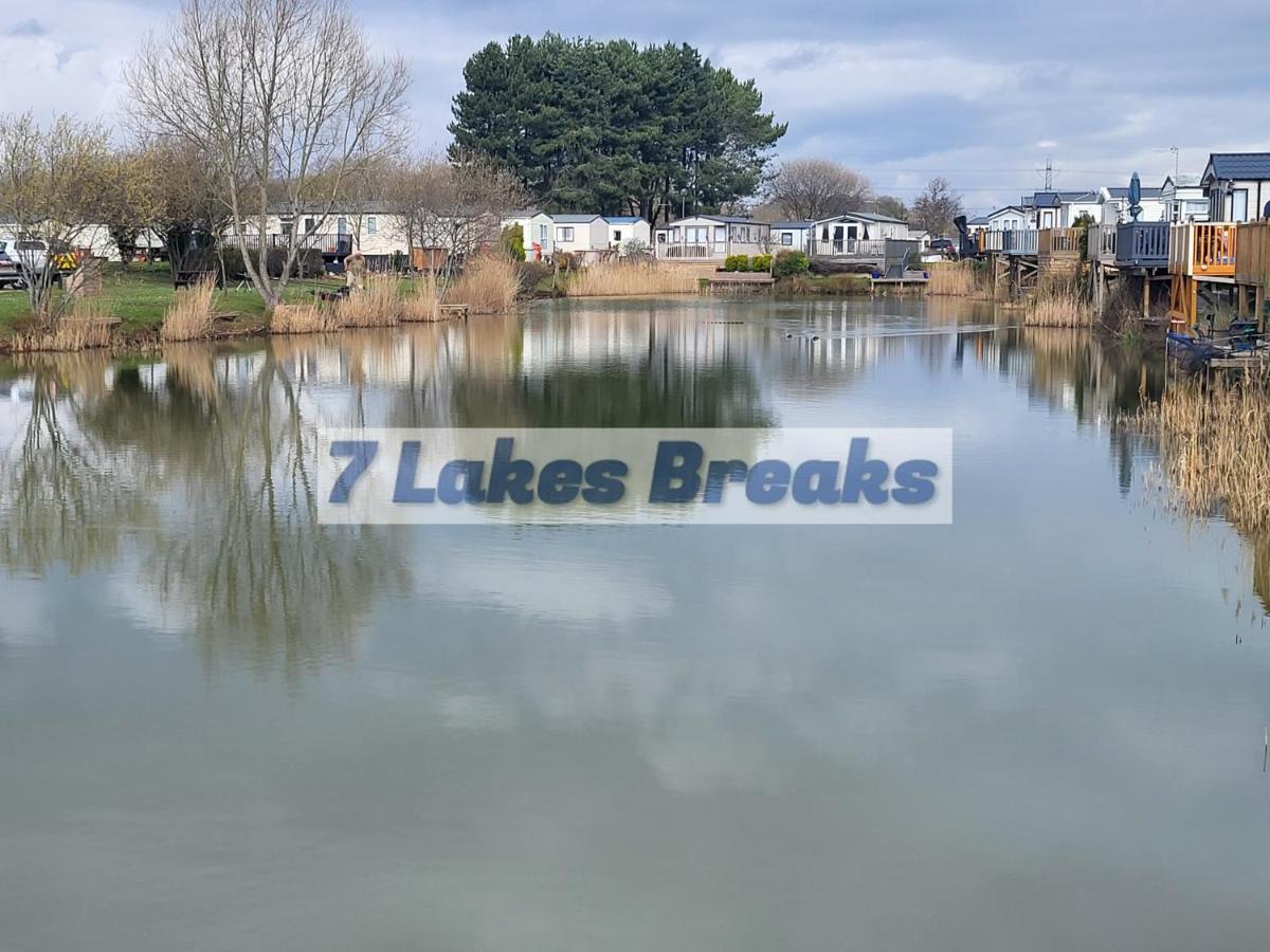 7 Lakes Breaks At 7 Lakes Country Park Crowle  Екстер'єр фото